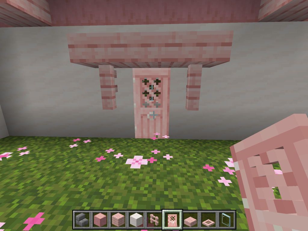 ドアの上にサクラのハーフブロックと桜のフェンスを設置